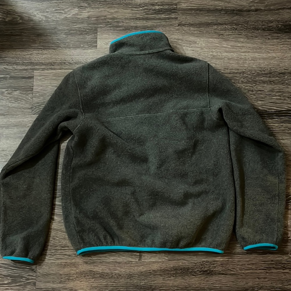 Patagonia Women’s M Synchilla Fleece Gray - Picture 3 of 3